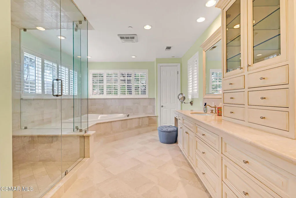 3298 Wisdom Court, Simi Valley, California 93063 home-pic-40