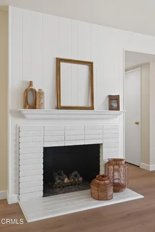 28-web-or-mls-UpmarketMedia-317EGar-031A