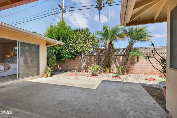 53-web-or-mls-049_UpmarketMedia-317EGar-