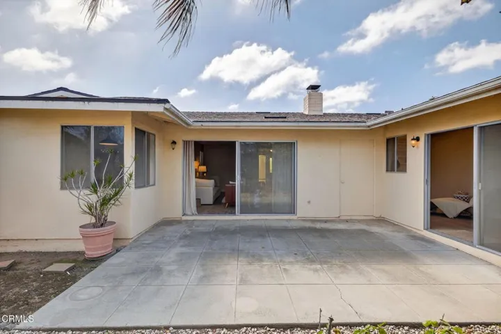 59-web-or-mls-UpmarketMedia-317EGar-163a