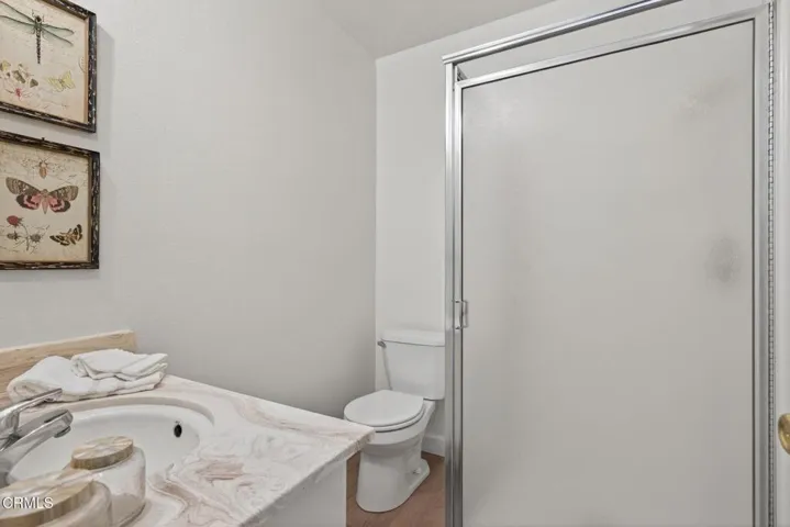 49-web-or-mls-032_UpmarketMedia-317EGar-