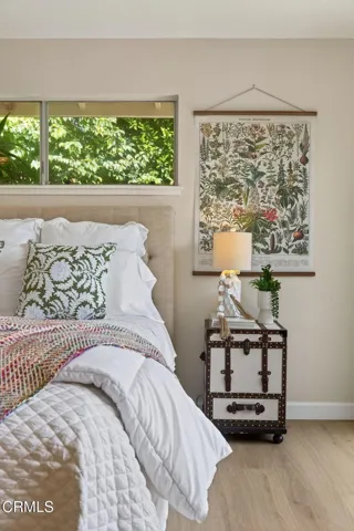 44-web-or-mls-027_UpmarketMedia-317EGar-