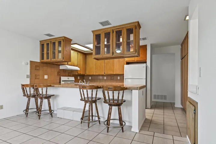 breakfast counter