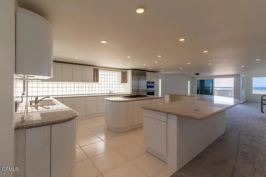 3405 Ocean Drive, Oxnard, California 93035 home-pic-24