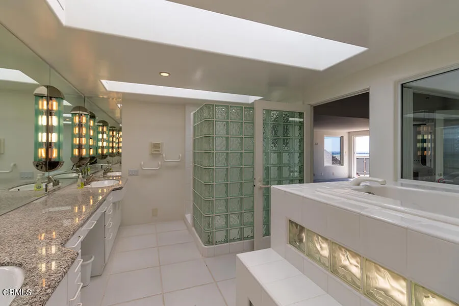 3405 Ocean Drive, Oxnard, California 93035 home-pic-34