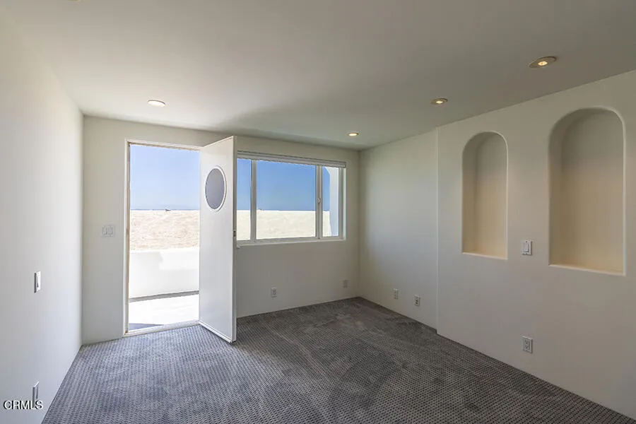 3405 Ocean Drive, Oxnard, California 93035 home-pic-9