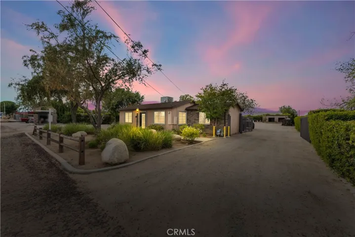 42529 42529 8th E, Lancaster, California 93535