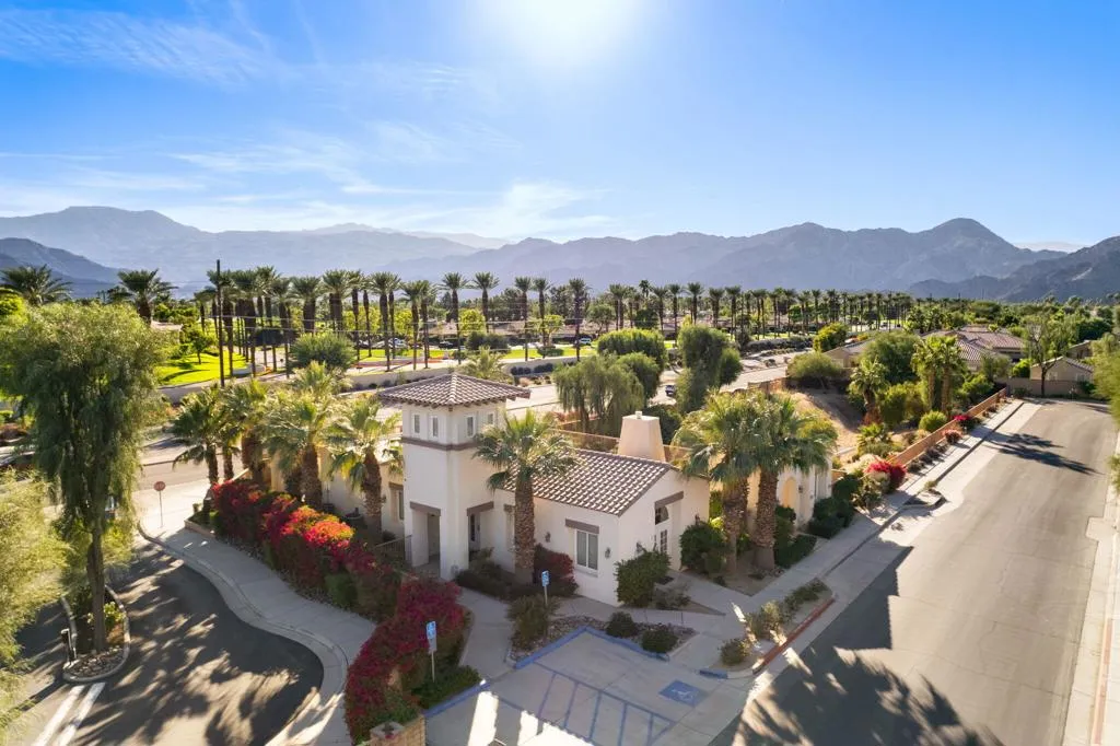 47635 Soft Moonlight, La Quinta, California 92253 home-pic-29