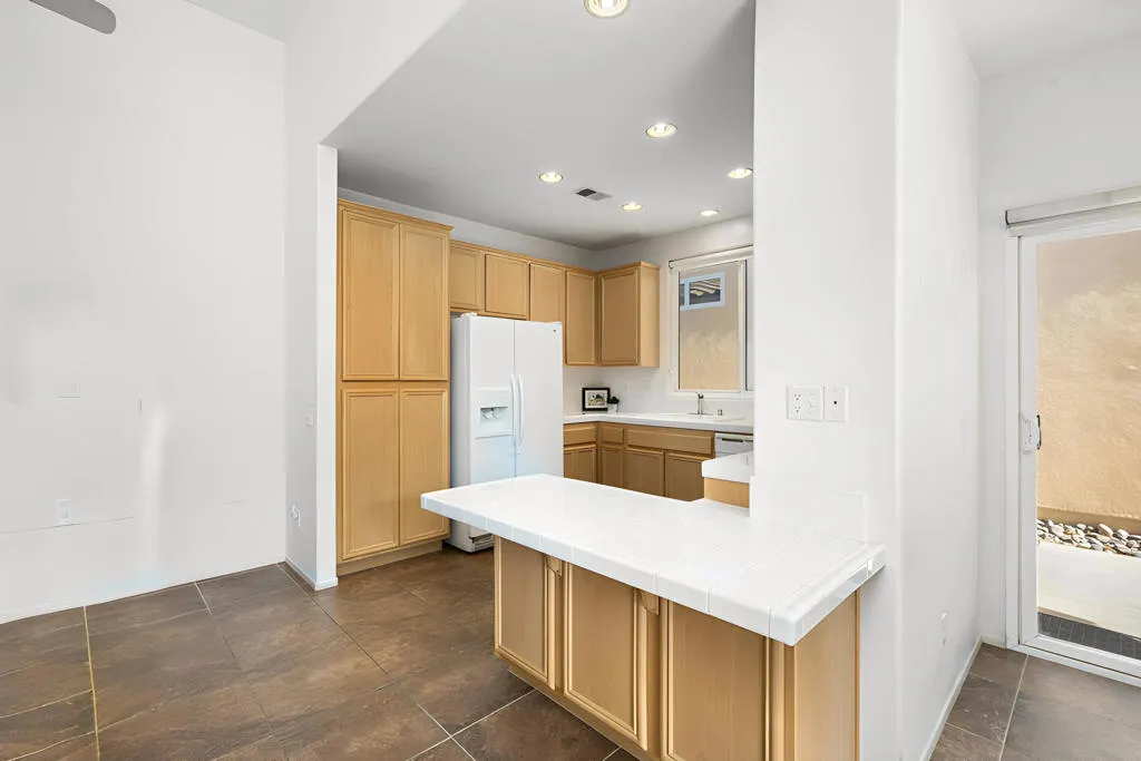 47635 Soft Moonlight, La Quinta, California 92253 home-pic-4
