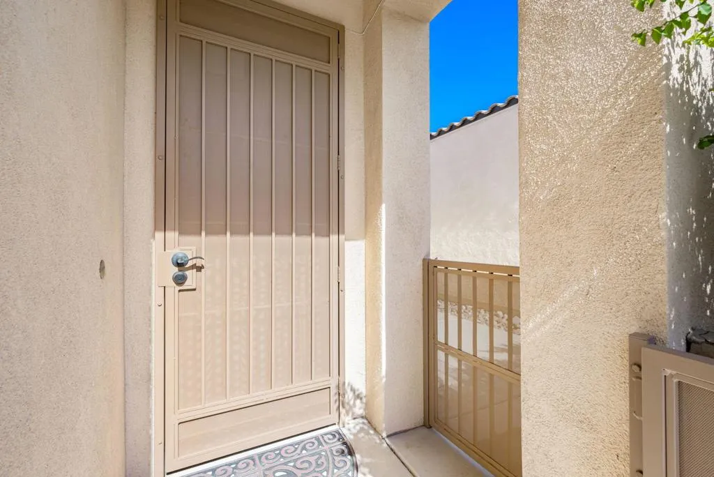 47635 Soft Moonlight, La Quinta, California 92253 home-pic-2