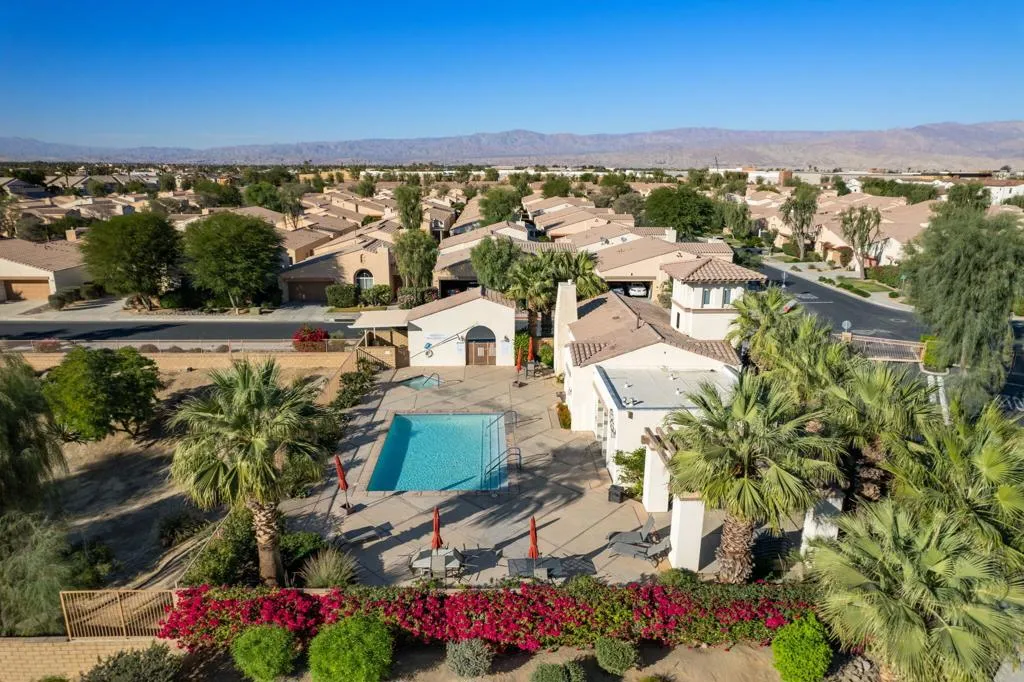 47635 Soft Moonlight, La Quinta, California 92253 home-pic-26