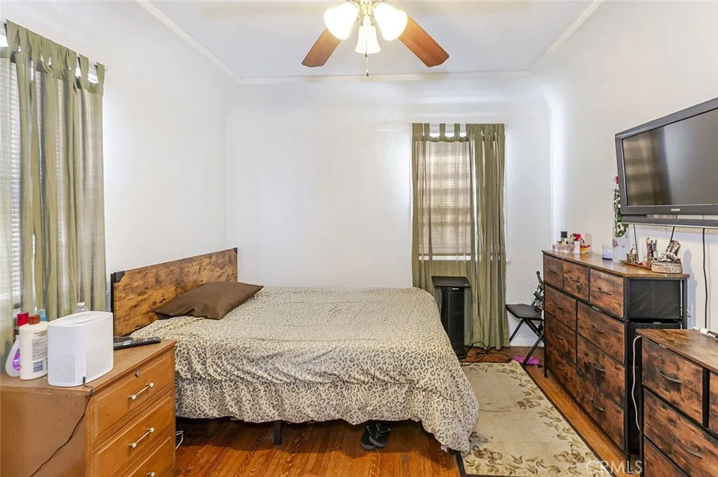 8110 S Halldale Avenue, Los Angeles, California 90047 home-pic-8