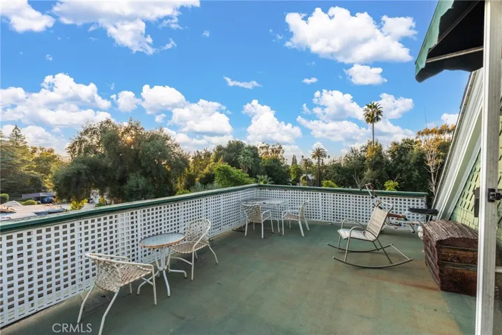 1228 S Center Street, Redlands, California 92373