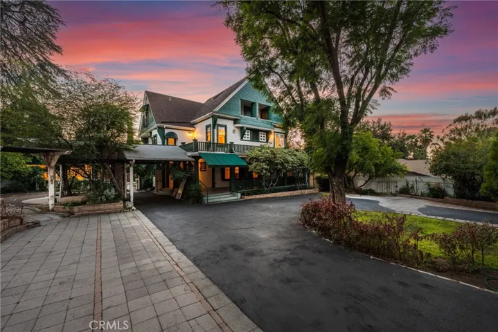 1228 S Center Street, Redlands, California 92373