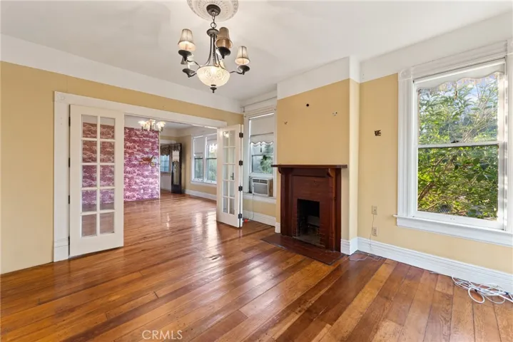 1228 S Center Street, Redlands, California 92373