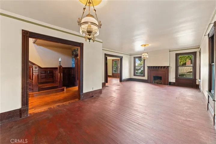 1228 S Center Street, Redlands, California 92373