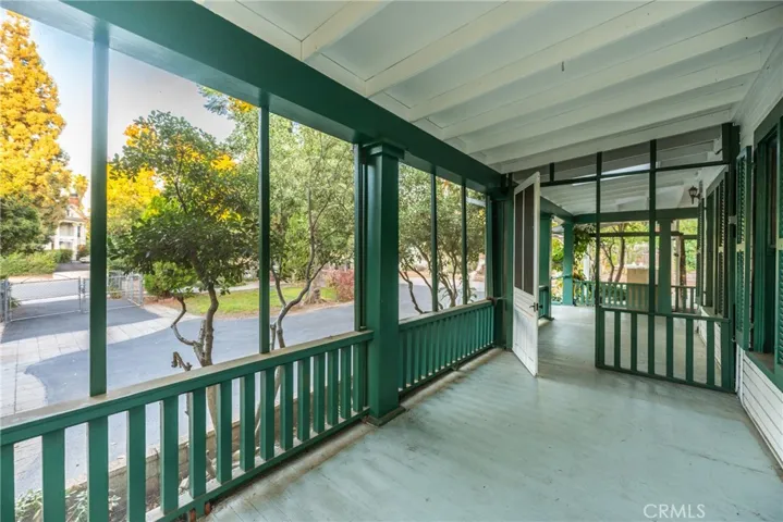 1228 S Center Street, Redlands, California 92373