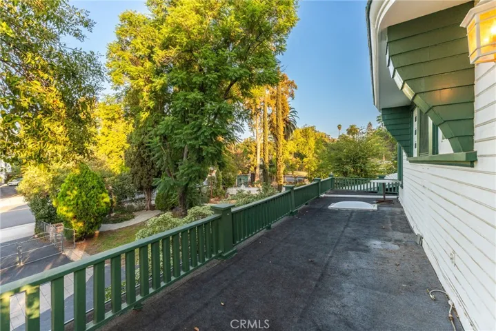 1228 S Center Street, Redlands, California 92373