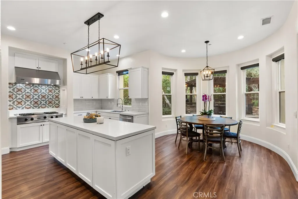 21 Calle Vista Del Sol, San Clemente, California 92673 home-pic-4