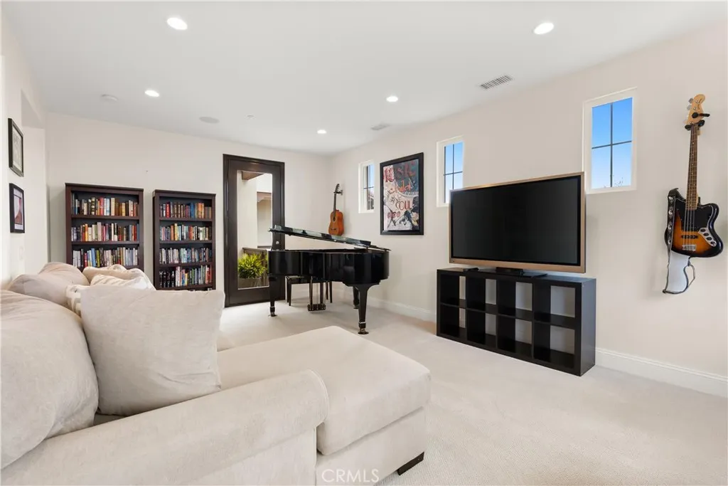 21 Calle Vista Del Sol, San Clemente, California 92673 home-pic-38