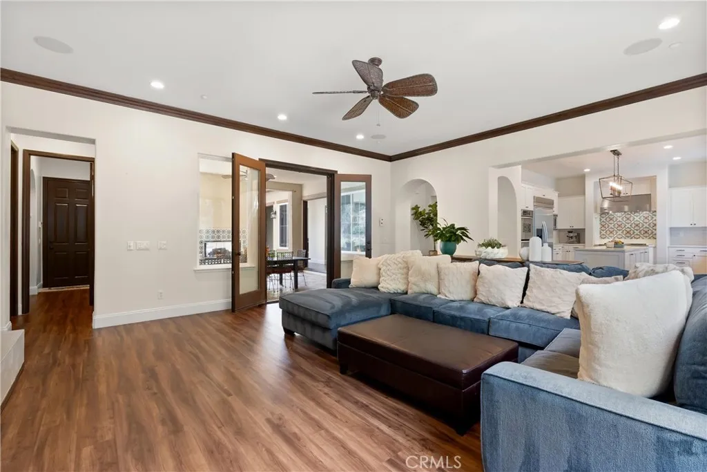 21 Calle Vista Del Sol, San Clemente, California 92673 home-pic-19