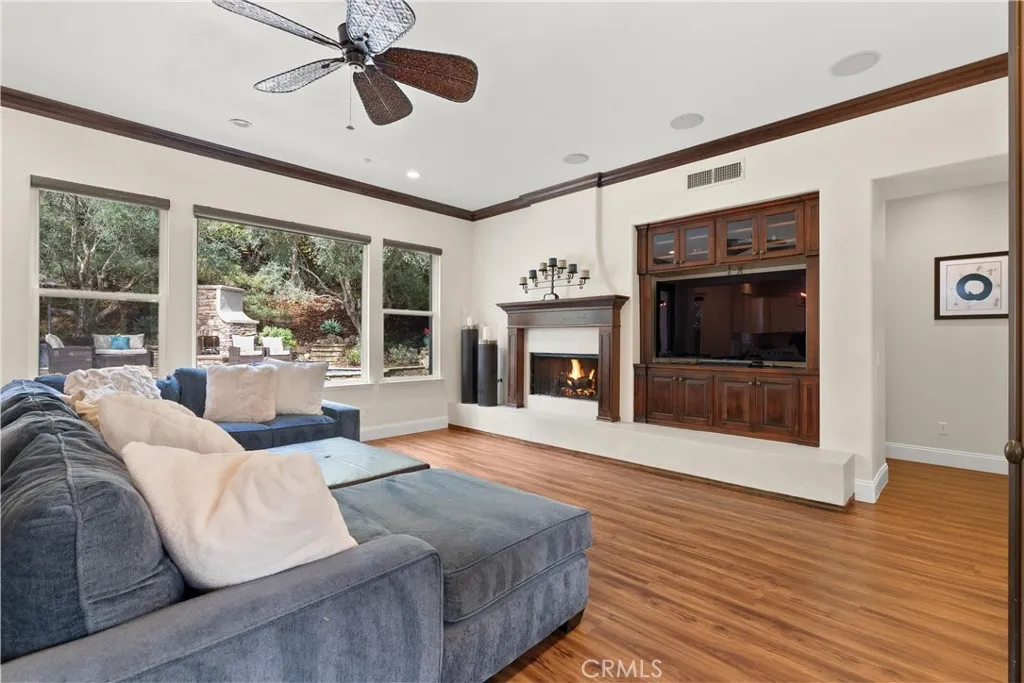 21 Calle Vista Del Sol, San Clemente, California 92673 home-pic-17