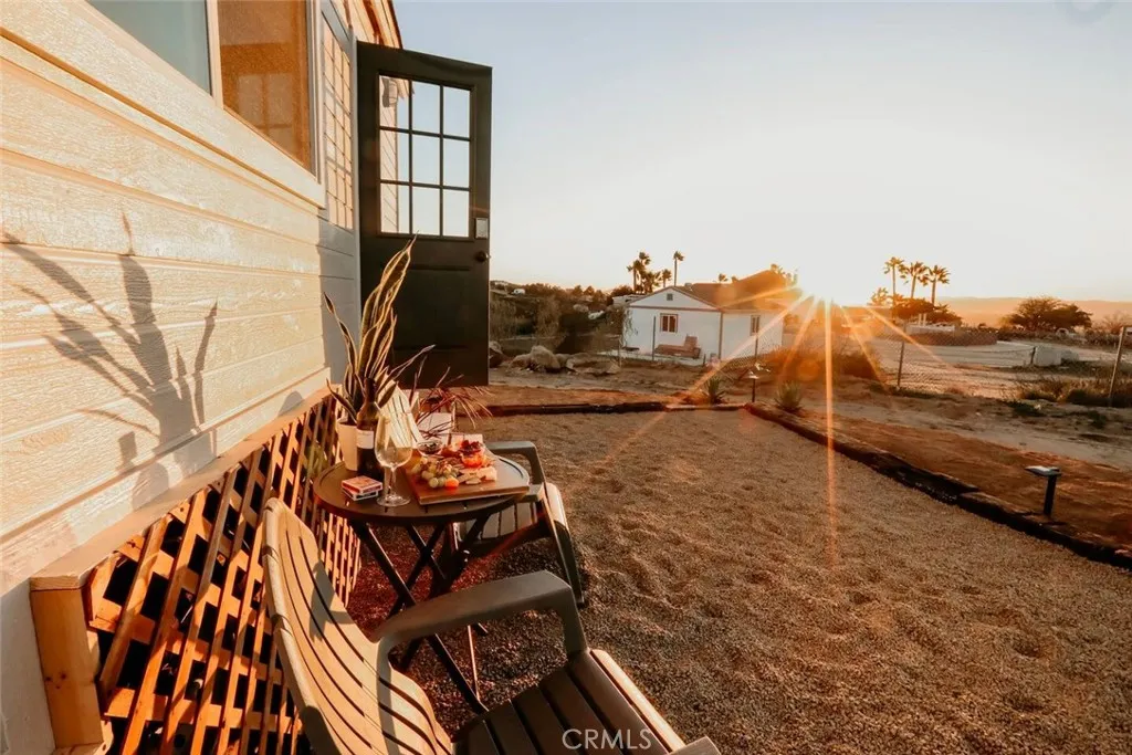 39220 Gray Squirrel Road, Temecula, California 92592 home-pic-60