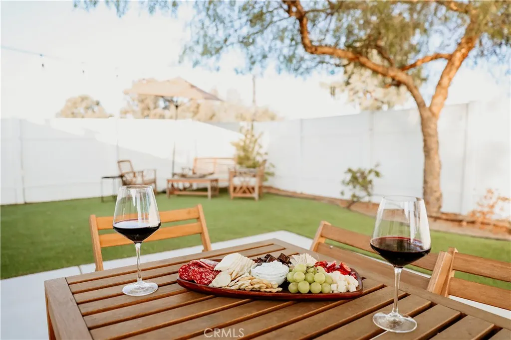 39220 Gray Squirrel Road, Temecula, California 92592 home-pic-42