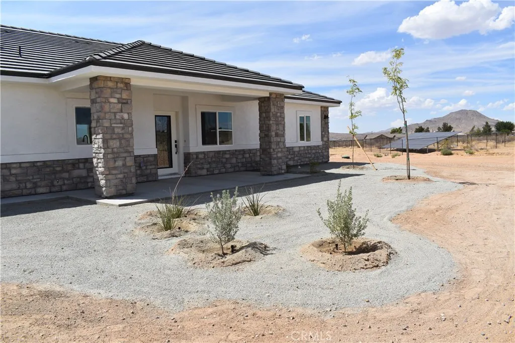16944 Pauhaska Road, Apple Valley, California 92307 home-pic-46
