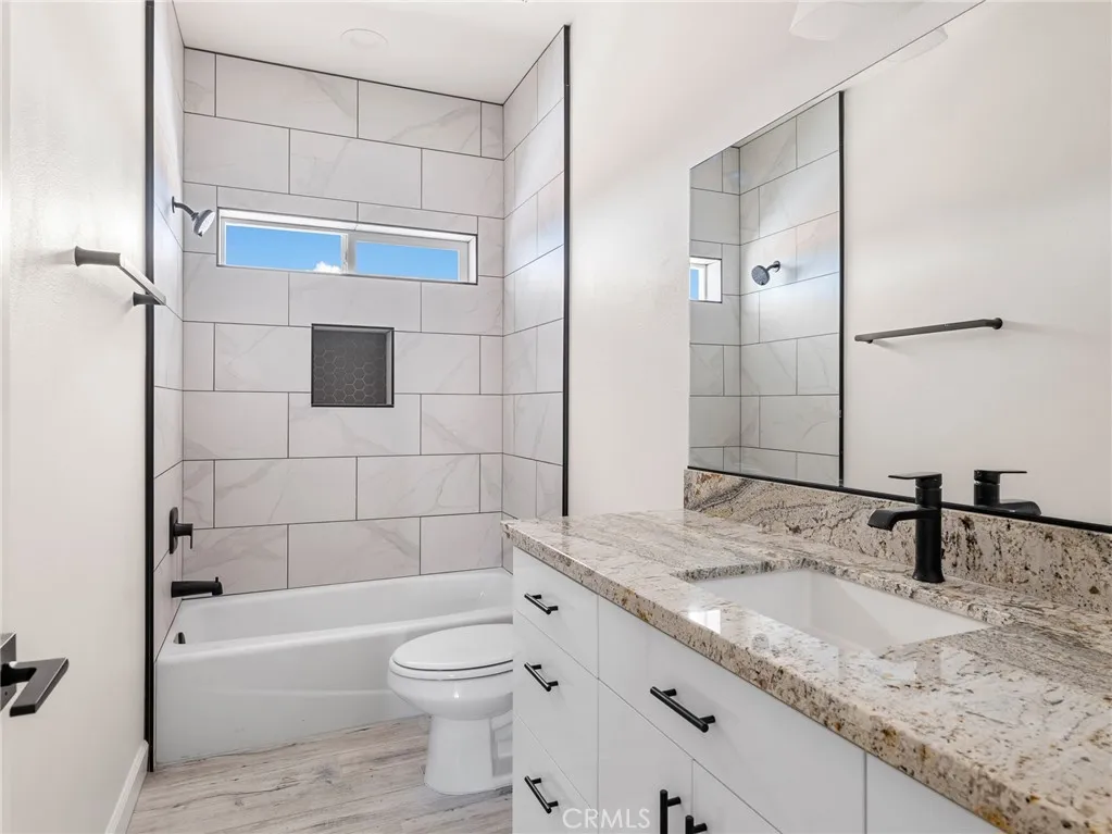 16944 Pauhaska Road, Apple Valley, California 92307 home-pic-70