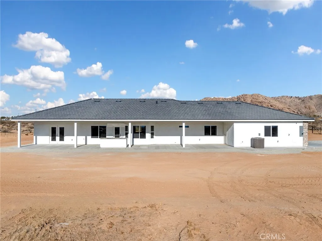 16944 Pauhaska Road, Apple Valley, California 92307 home-pic-52