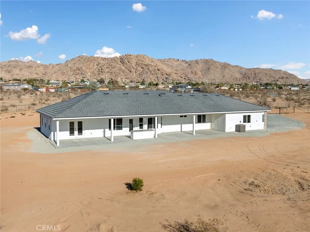 16944 Pauhaska Road, Apple Valley, California 92307 home-pic-50