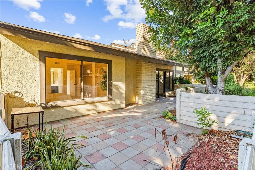 2602 N Tustin Avenue D, Santa Ana, California 92705 home-pic-22