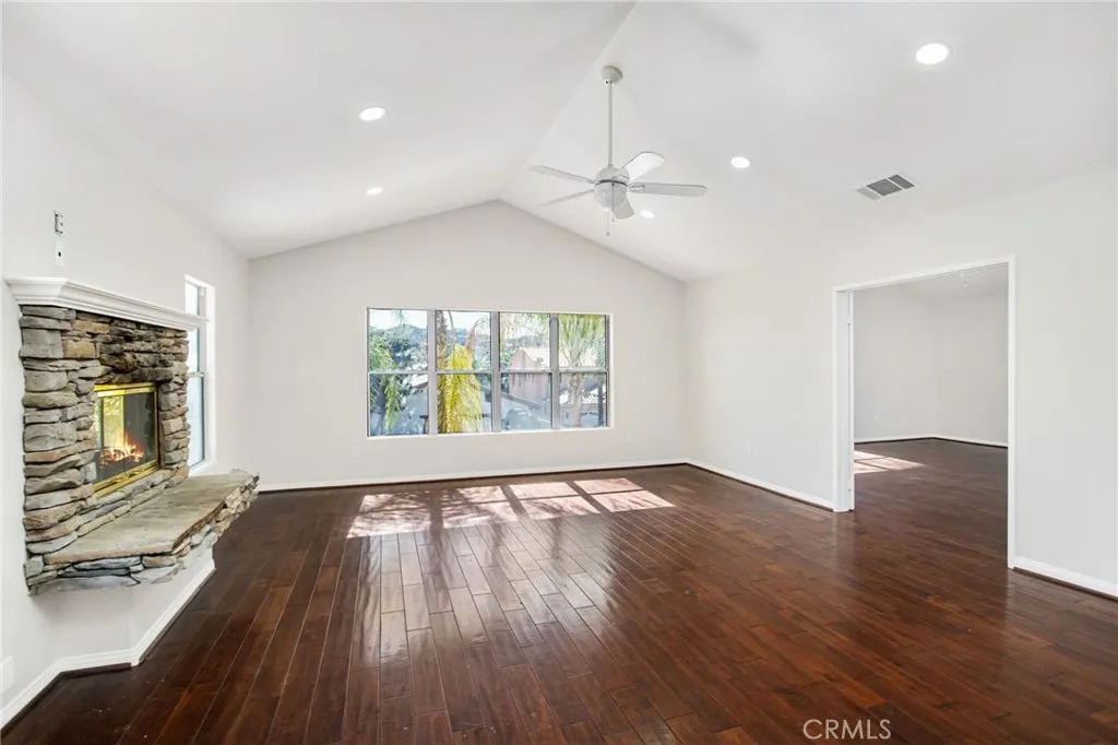 30310 Spray Drive, Canyon Lake, California 92587 home-pic-14