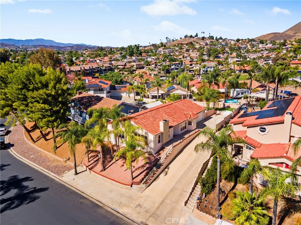 30310 Spray Drive, Canyon Lake, California 92587 home-pic-49