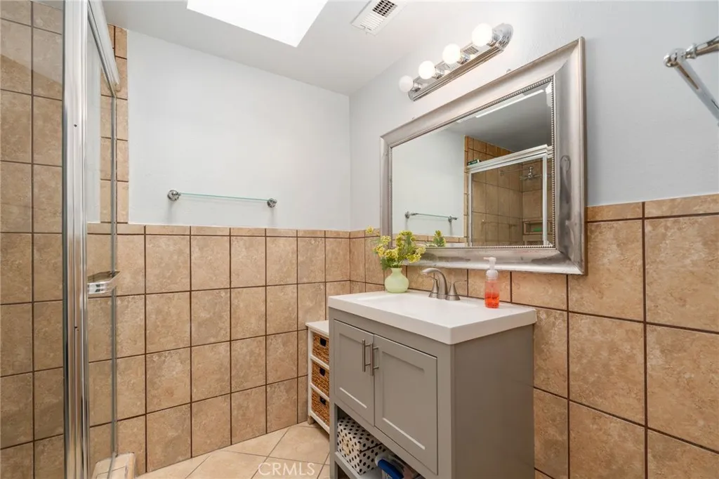 15900 Rowland Street, La Puente, California 91744 home-pic-14