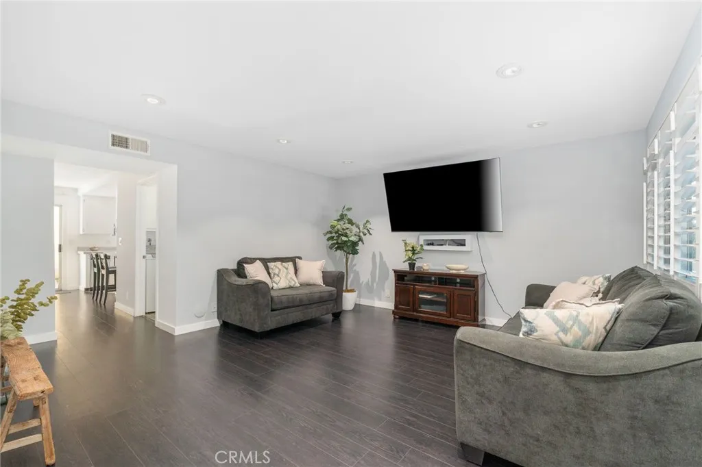 15900 Rowland Street, La Puente, California 91744 home-pic-4