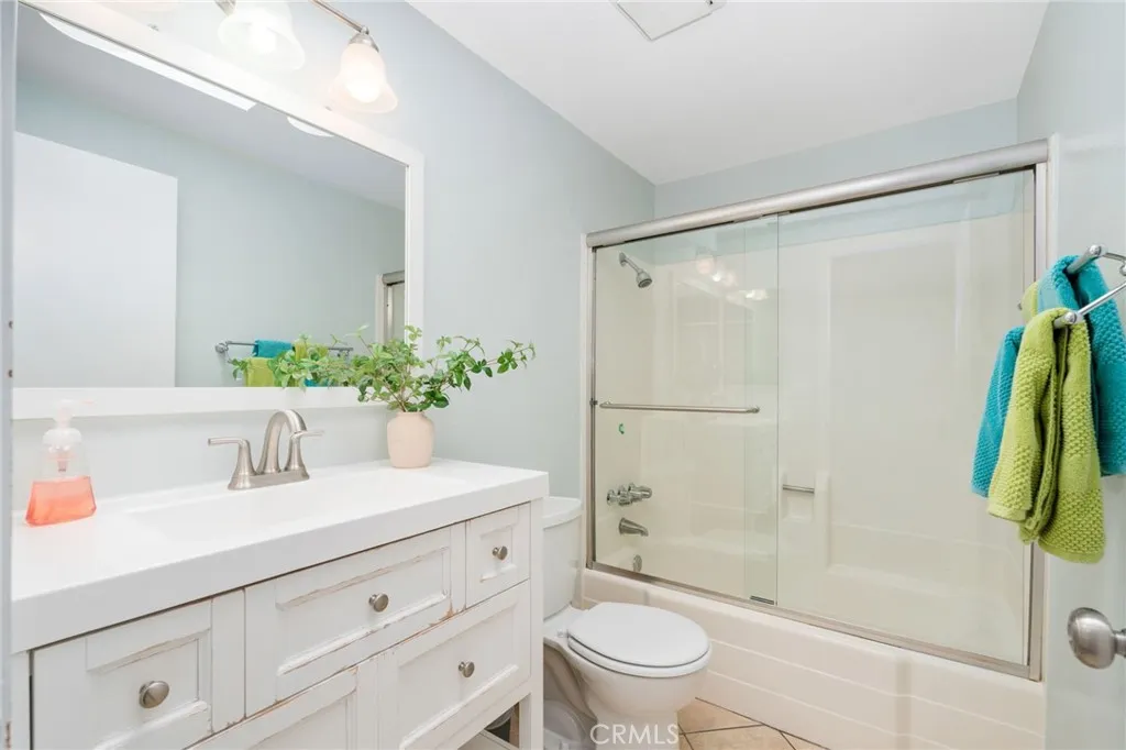 15900 Rowland Street, La Puente, California 91744 home-pic-17