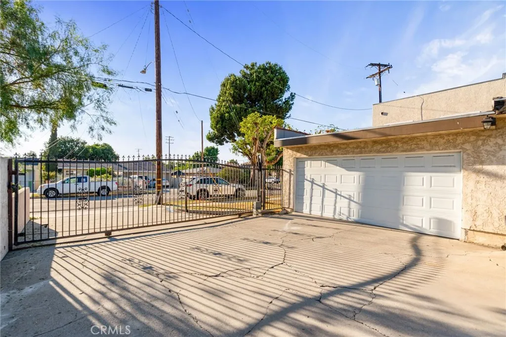 15900 Rowland Street, La Puente, California 91744 home-pic-24