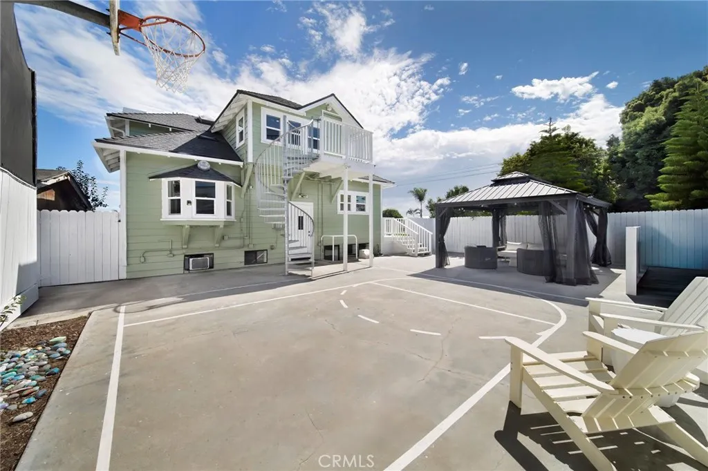 980 Catalina, Laguna Beach, California 92651 home-pic-2