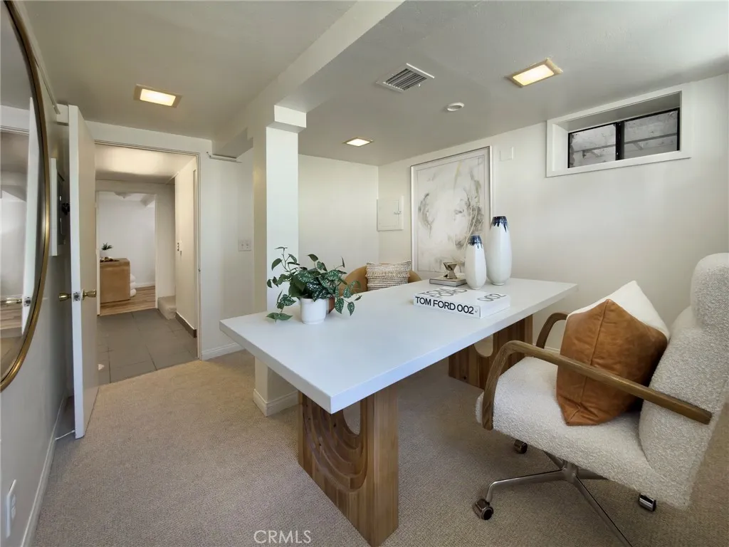 980 Catalina, Laguna Beach, California 92651 home-pic-19