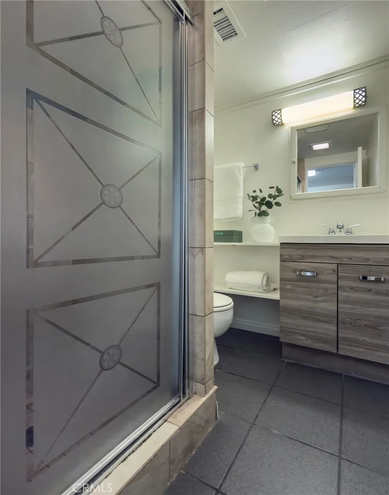 980 Catalina, Laguna Beach, California 92651 home-pic-23