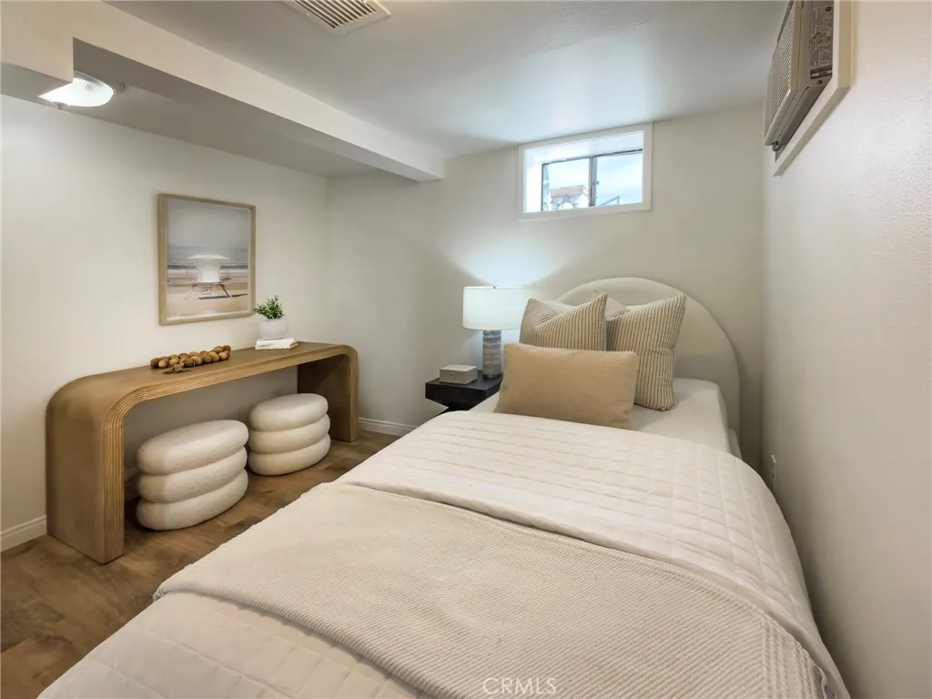 980 Catalina, Laguna Beach, California 92651 home-pic-21
