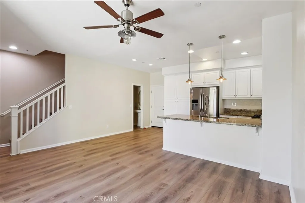 44118 Calle Luz, Temecula, California 92592 home-pic-4