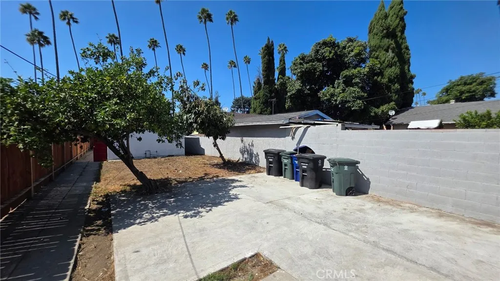 7114 7116 Miramonte Blvd, Los Angeles, California 90001 home-pic-7