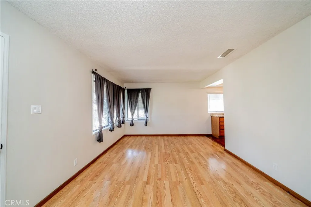825 N Raitt Street, Santa Ana, California 92703 home-pic-15