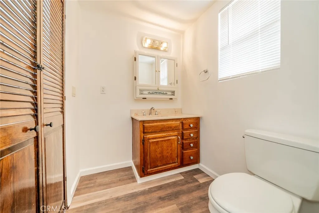 825 N Raitt Street, Santa Ana, California 92703 home-pic-37