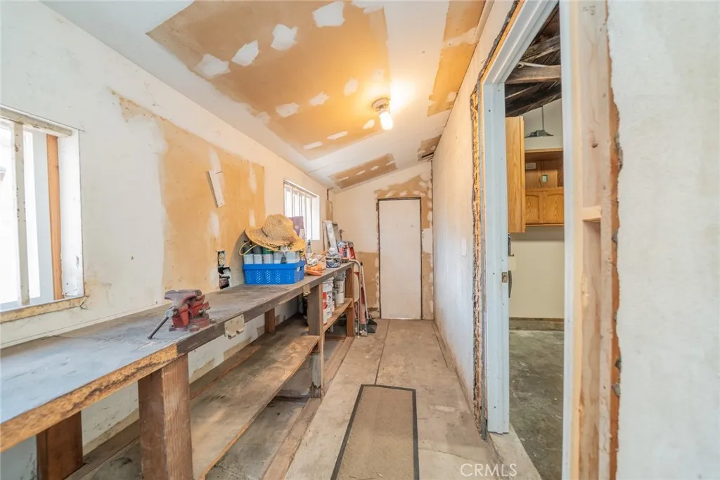 825 N Raitt Street, Santa Ana, California 92703 home-pic-44