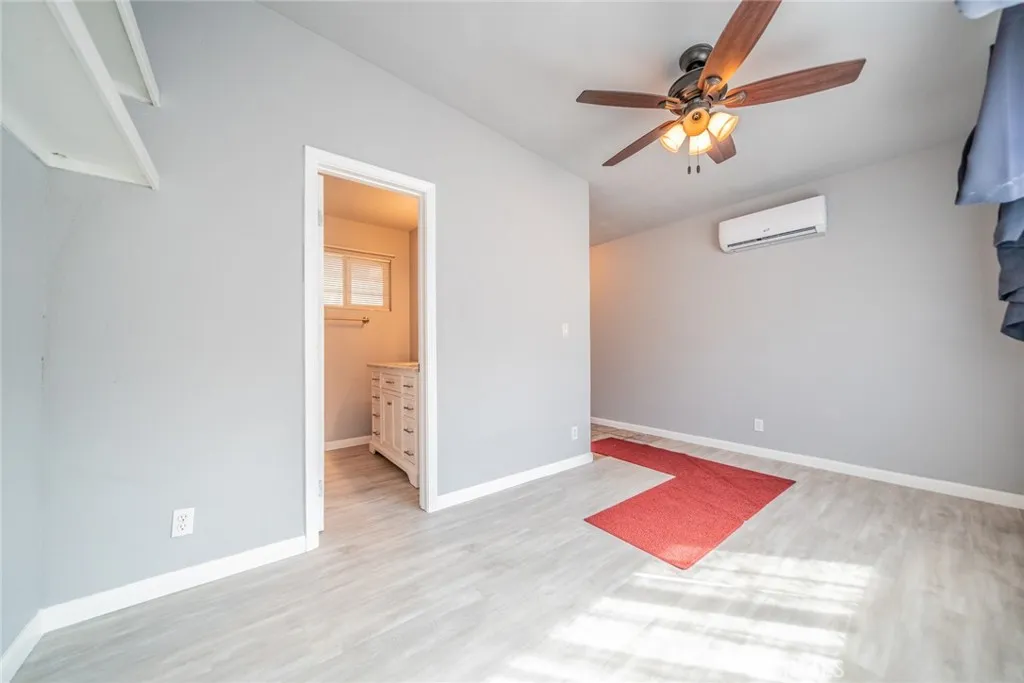 825 N Raitt Street, Santa Ana, California 92703 home-pic-36