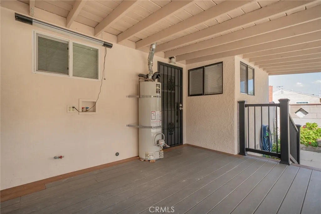 825 N Raitt Street, Santa Ana, California 92703 home-pic-33
